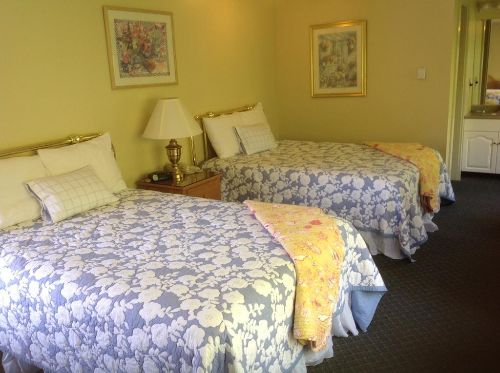 Schooner Bay Motor Inn Rockport Room photo