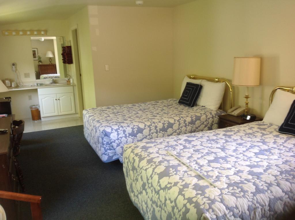 Schooner Bay Motor Inn Rockport Room photo