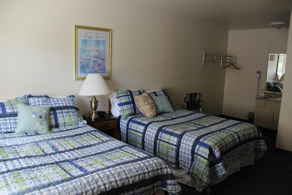 Schooner Bay Motor Inn Rockport Room photo
